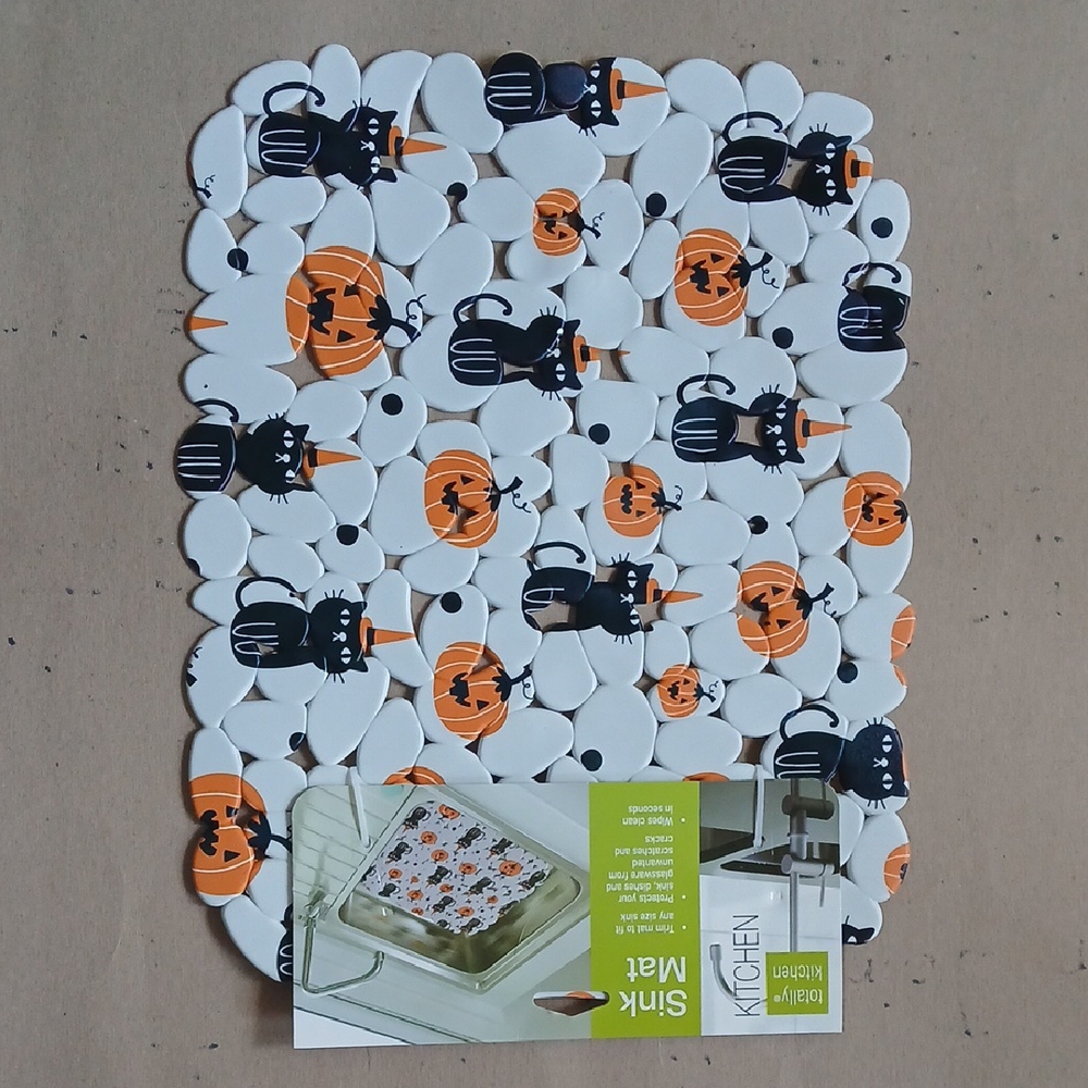 Festive Halloween Cat and Pumpkin Sink Mat